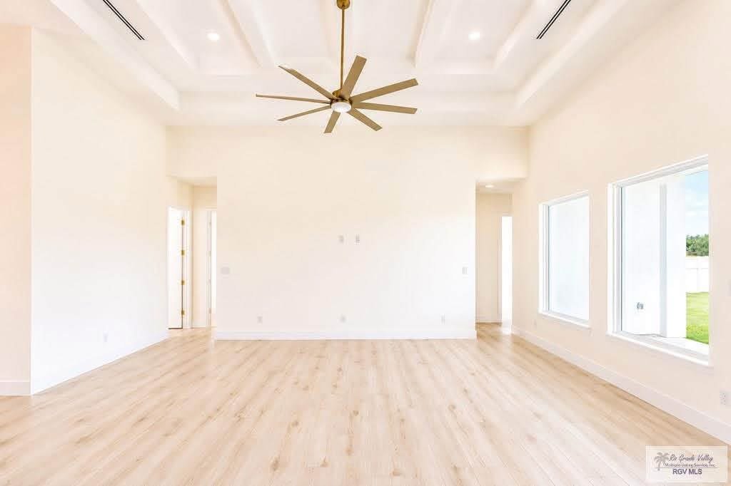 1313 Thacker Ln · 10